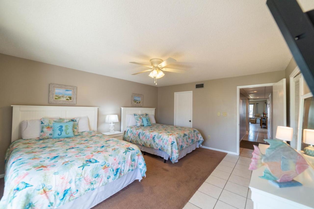 Edgewater 907 'flamingo Sunset' *